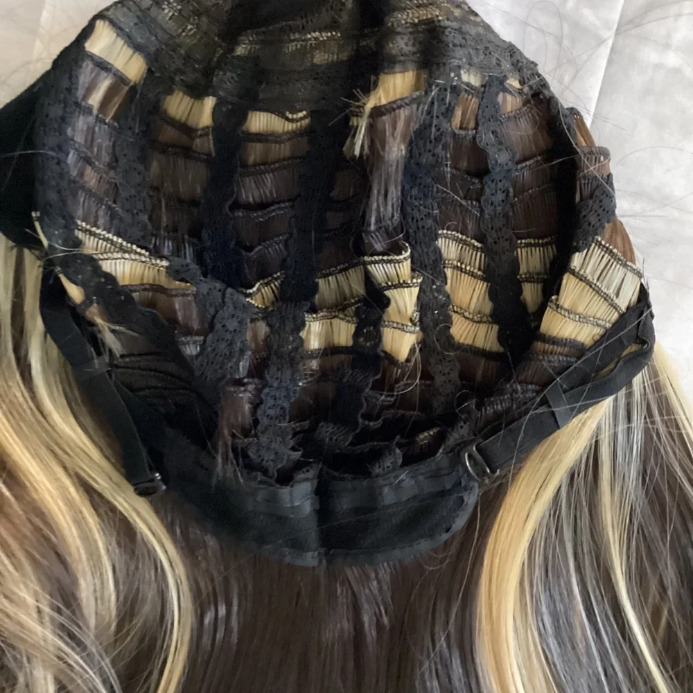 Synthetic Wig Highlights  ( Color: Mixed)